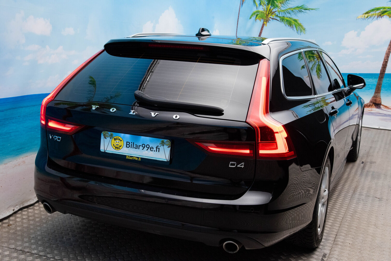 Volvo V90 2019 D4 Momentum Advanced ** Adapt.Vakkari / Digimittaristo / Esilämmitin / Keyless! ** - HULLUT AVAJAISHULINAT KORKOTARJOUS 3,29 %