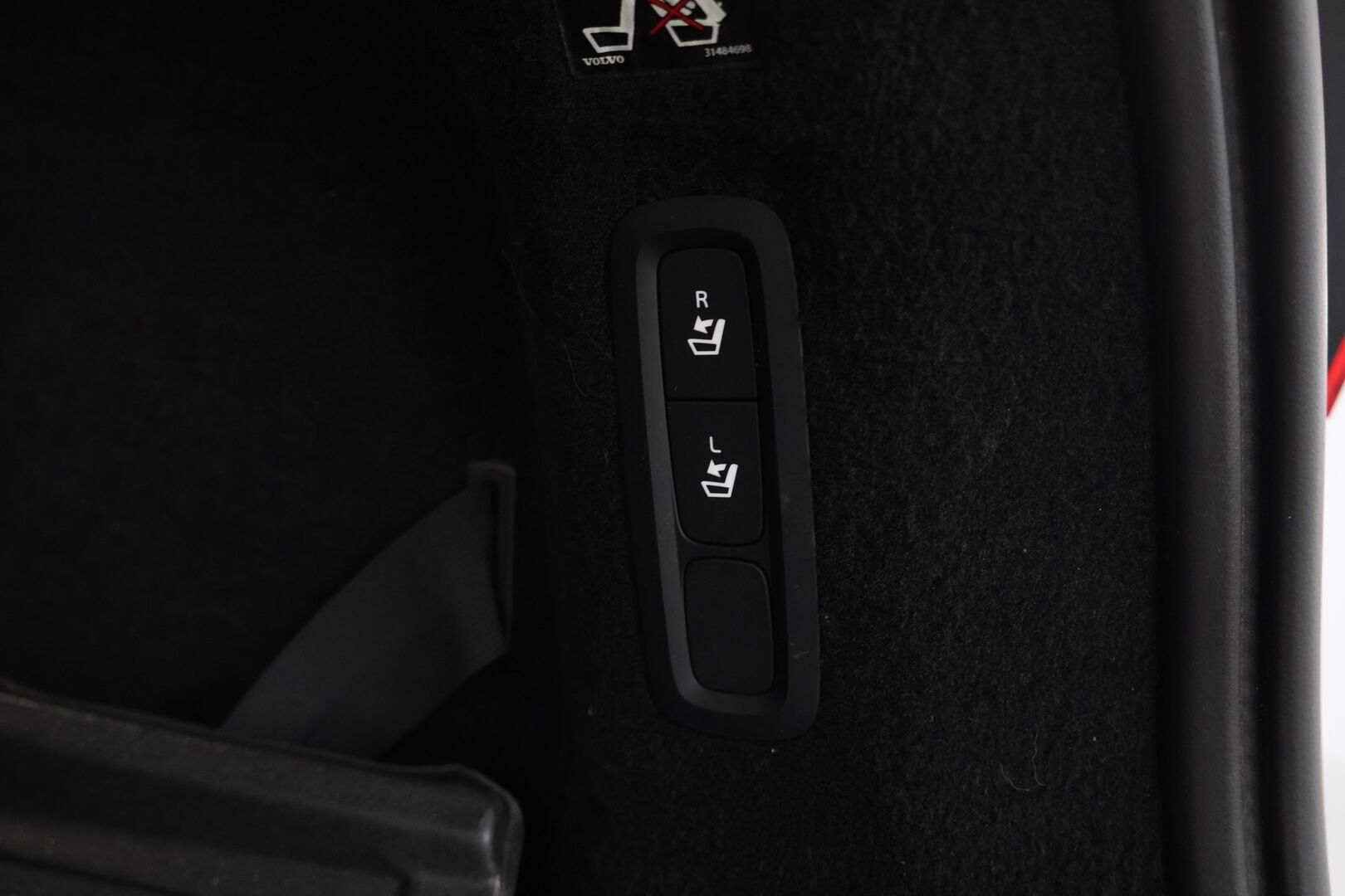 Volvo V90 2019 D4 Momentum aut - | Pilot assist | VOC | Keyless go | Huippuhieno