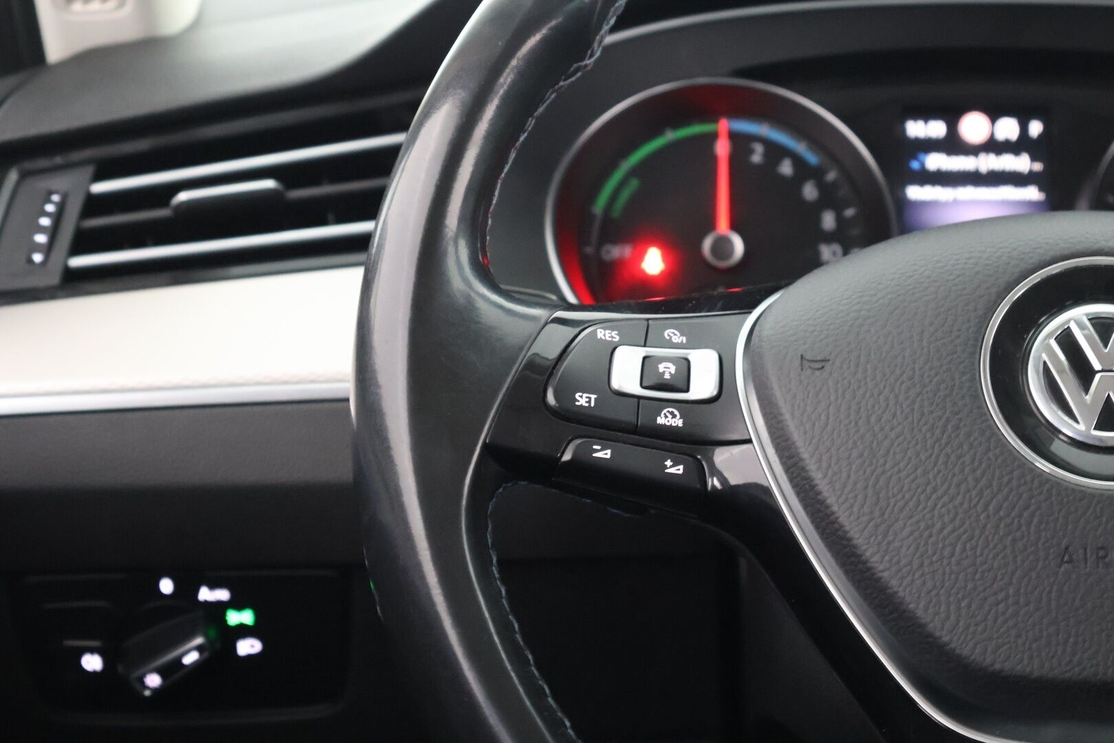 VOLKSWAGEN PASSAT 2017 Variant GTE Plug-In Hybrid 160 kW DSG-aut. - | ACC | Dynaudio | Vetokoukku | LED | BLIS | Navi | Apple & Android | Tutkat | Hihna tehty | 