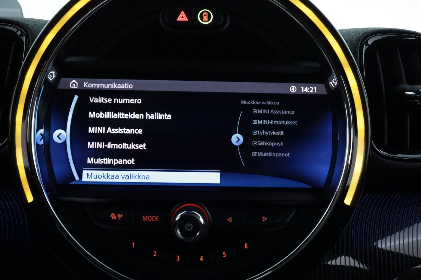 Mini Countryman 2019 Cooper SE ALL4 **Harman/Kardon / HUD / Adapt.Vakkari / LED-valot / P.Kamera / Sporttipenkki Muistilla / Navi / Keyless** - 2x Latauskaapelit / Kahdet Renkaat