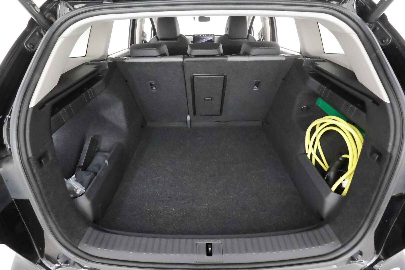 Skoda Enyaq 2023 60 iV * ILP / ACC / LED / P.kamera / Navi / Kaistavahti / Digimittaristo /  Keyless * - 1-om Suomi-auto / Akku kuntotarkastettu / Kahdet renkaat / Merkkihuollettu! - Osta nyt, maksa vasta ensi vuonna