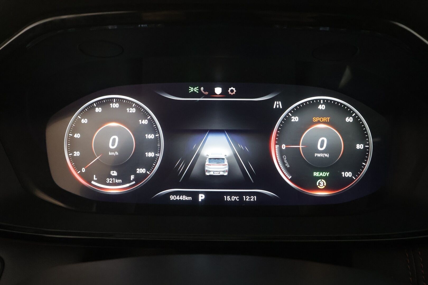 Maxus Euniq 6 2023 Grand Suv - | Panorama | ACC | 360 | Sähköpenkit | Full-LED | Nahkaverhoilu | Katveavustin | Kaistavahti | Keyless | Digimittaristo | Suomi-auto | 2x Latauskaapelit |