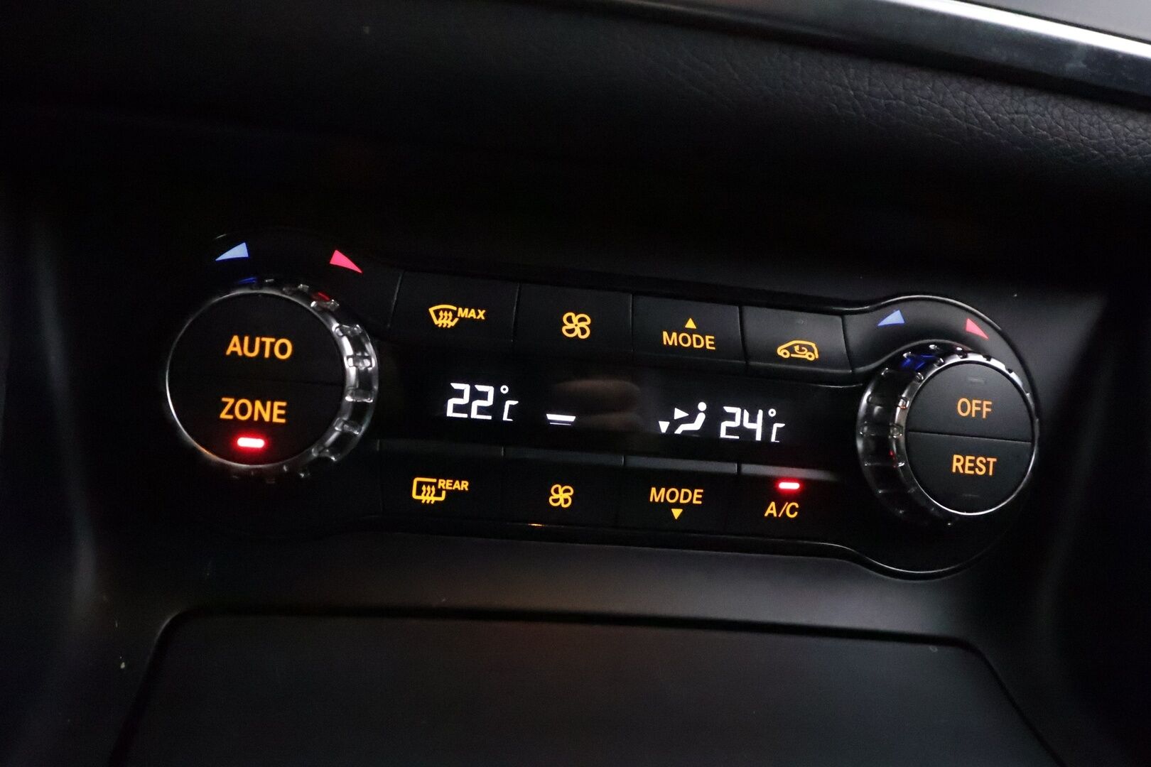 Mercedes-Benz CLA 2016 200 A Shooting Brake Business AMG - | Vakkari | ILS-Xenon | Sporttipenkit | P.kamera ja tutkat | Nahka-alcantara | Dynamic Select | Bluetooth | Penkinlämmittimet | - KORKO VAIN 3,99 %