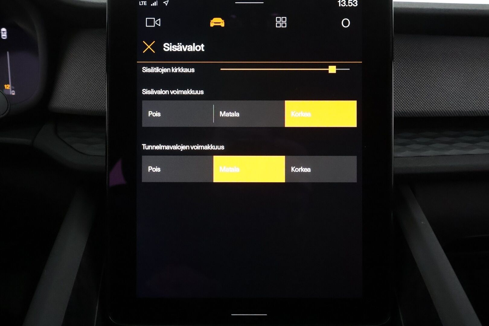 Polestar 2 2023 Standard Range Single Motor, 170kW, 69kWh - | ACC | Koukku | 360° | Pilot Assist | BLIS | Muistipenkki | LED | Apple & Android | CTA | 1-om suomiauto | 2x polestar alut | Merkkihuollot |