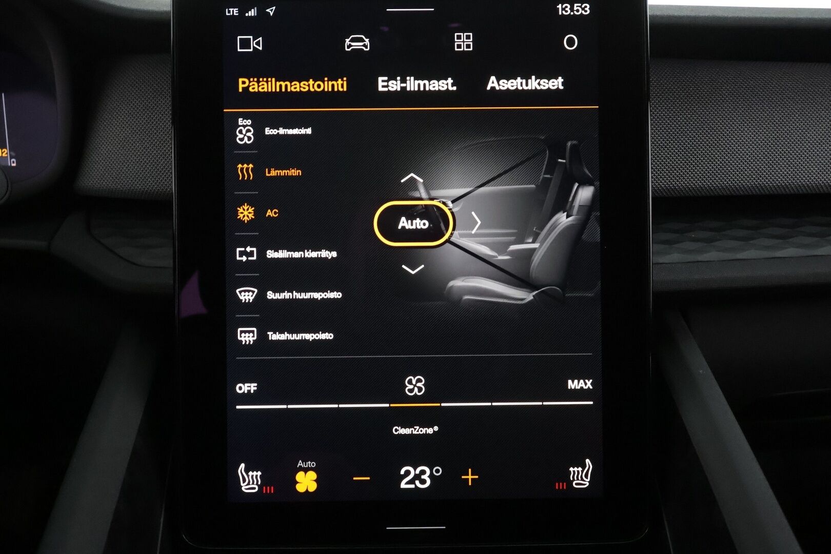 Polestar 2 2023 Standard Range Single Motor, 170kW, 69kWh - | ACC | Koukku | 360° | Pilot Assist | BLIS | Muistipenkki | LED | Apple & Android | CTA | 1-om suomiauto | 2x polestar alut | Merkkihuollot |