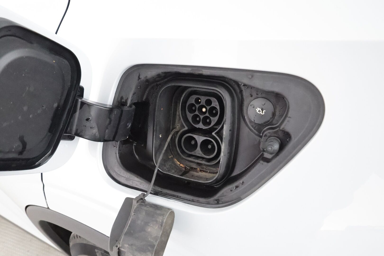Polestar 2 2023 Standard Range Single Motor, 170kW, 69kWh - | ACC | Koukku | 360° | Pilot Assist | BLIS | Muistipenkki | LED | Apple & Android | CTA | 1-om suomiauto | 2x polestar alut | Merkkihuollot |