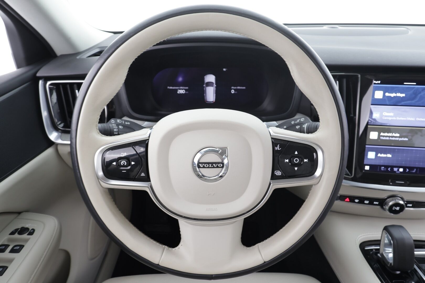 Volvo V60 2023 T6 AWD Long Range Plus Bright aut * ACC / Koukku / Full-LED / P.Kamera / Sportnahat Muistilla / Navi / Kaistavahti * - 1-om Suomi-auto / Akku kuntotarkastettu / 2x Latauskaapelit / Kahdet renkaat aluvanteilla / Merkkihuollot