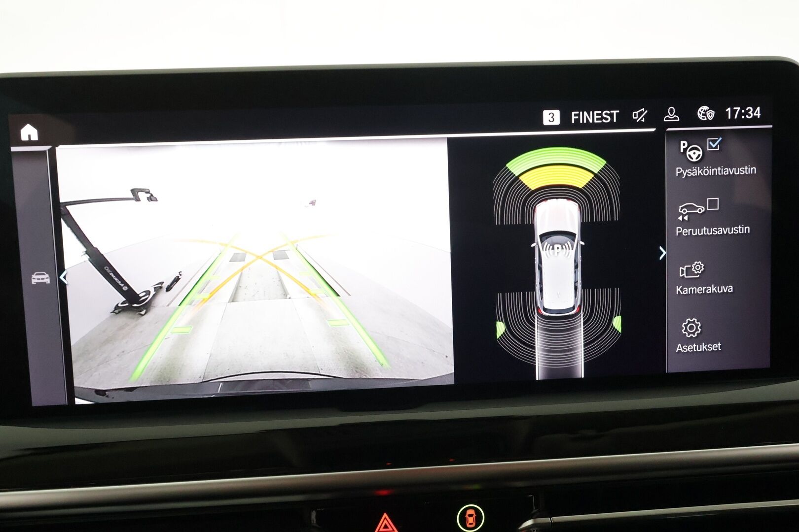 BMW X3 2023 G01 xDrive 30e A Charged Edition *ACC / Vetokoukku / HiFi / Sportnahat / LED / P.Kamera / Navi * - 1-om Suomi-auto / Akku kuntotarkastettu SoH  94% / 2x Latauskaapelit / Kahdet renkaat aluvanteilla / Merkkihuollot - HULLUT AVAJAISHULINAT KORKOTARJOUS 3,29 %