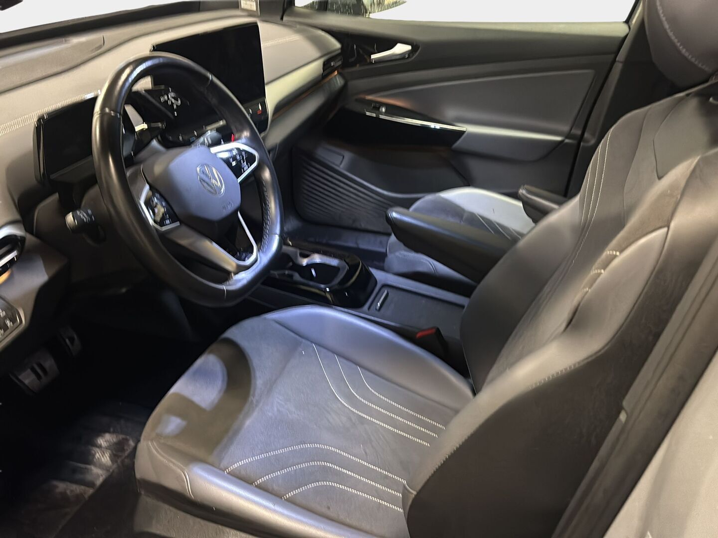 Volkswagen ID.5 2023 Pro Performance Business 150 kW, akku 77 kWh / Suomi Auto / Lämpöpumppu / ACC / Merkkihuollettu /