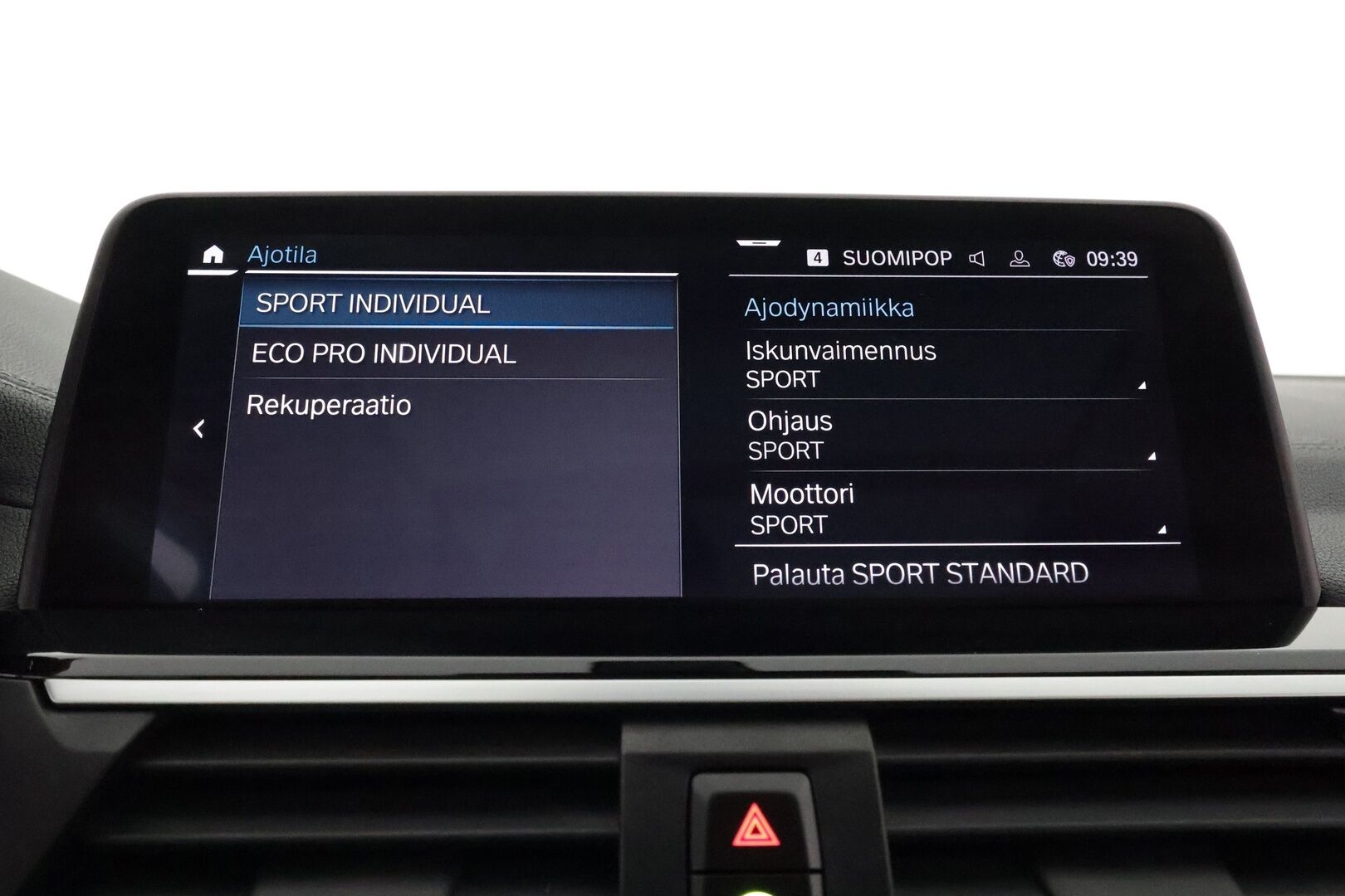 BMW iX3 2021 G08 Charged - 3,99 % KORKOTARJOUS TÄHÄN AUTOON - Panorama / Adapt. Vakkari / Koukku / P. kamera / LED-valot / Muistipenkki / kaistavahti / Navi / 2x Renkaat /