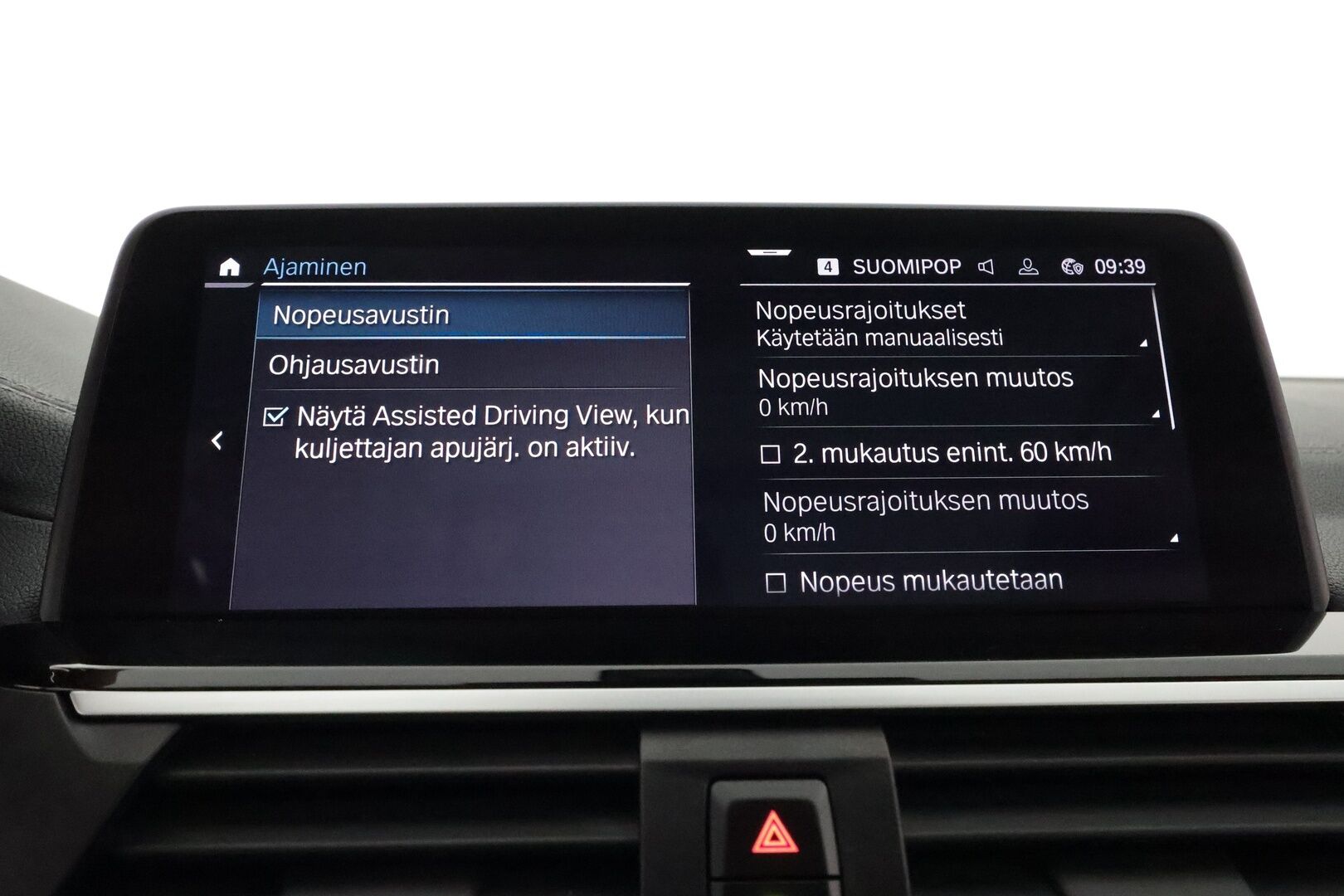 BMW iX3 2021 G08 Charged - 3,99 % KORKOTARJOUS TÄHÄN AUTOON - Panorama / Adapt. Vakkari / Koukku / P. kamera / LED-valot / Muistipenkki / kaistavahti / Navi / 2x Renkaat /