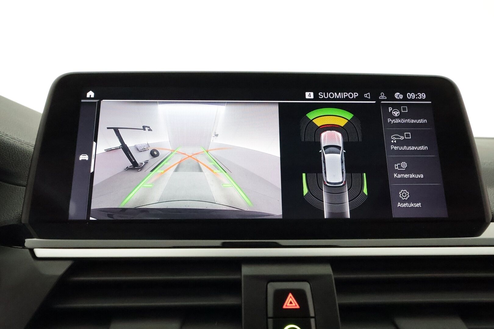 BMW iX3 2021 G08 Charged - 3,99 % KORKOTARJOUS TÄHÄN AUTOON - Panorama / Adapt. Vakkari / Koukku / P. kamera / LED-valot / Muistipenkki / kaistavahti / Navi / 2x Renkaat /