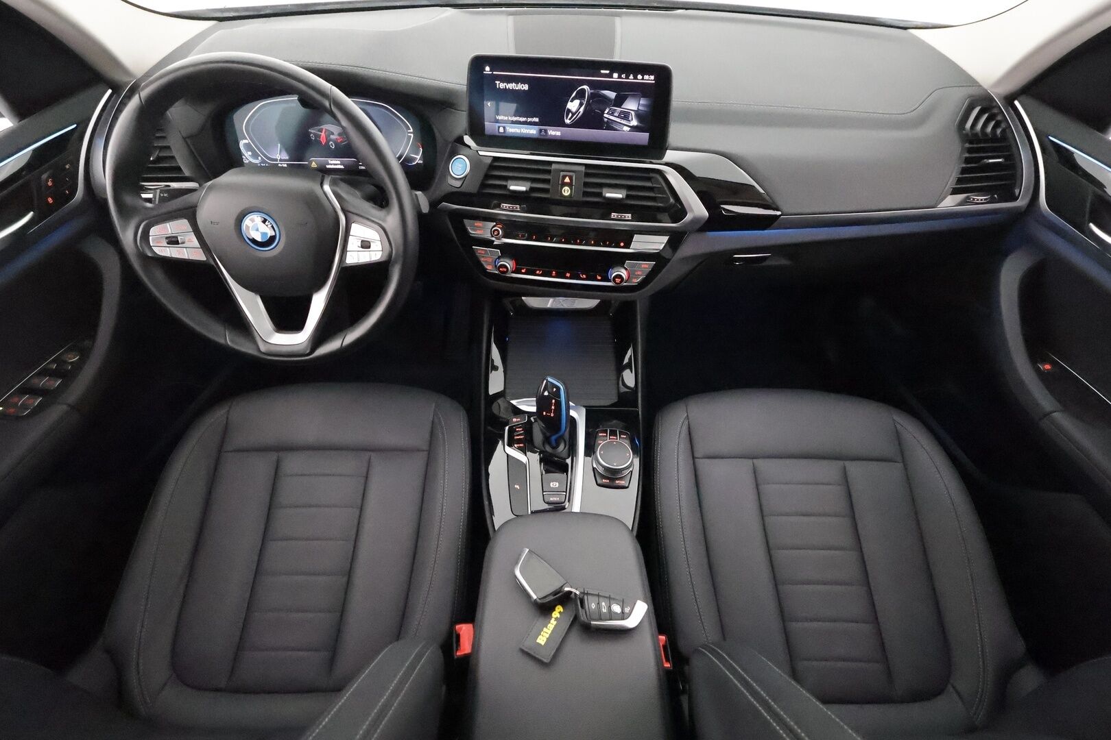 BMW iX3 2021 G08 Charged - 3,99 % KORKOTARJOUS TÄHÄN AUTOON - Panorama / Adapt. Vakkari / Koukku / P. kamera / LED-valot / Muistipenkki / kaistavahti / Navi / 2x Renkaat /