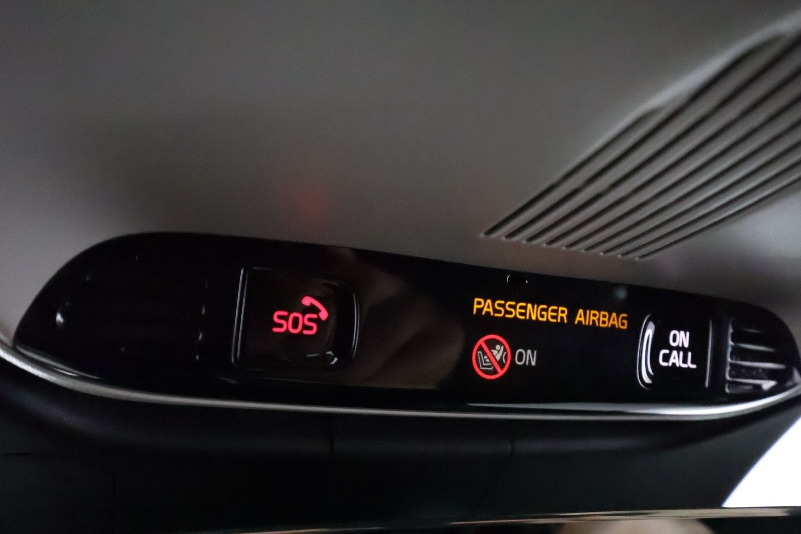 Volvo V60 2019 D3 momentum **Webasto / Adapt.Vakkari / LED-valot / P.Tutkat / Kaistavahti** - Kahdet Renkaat / Merkkihuollettu!