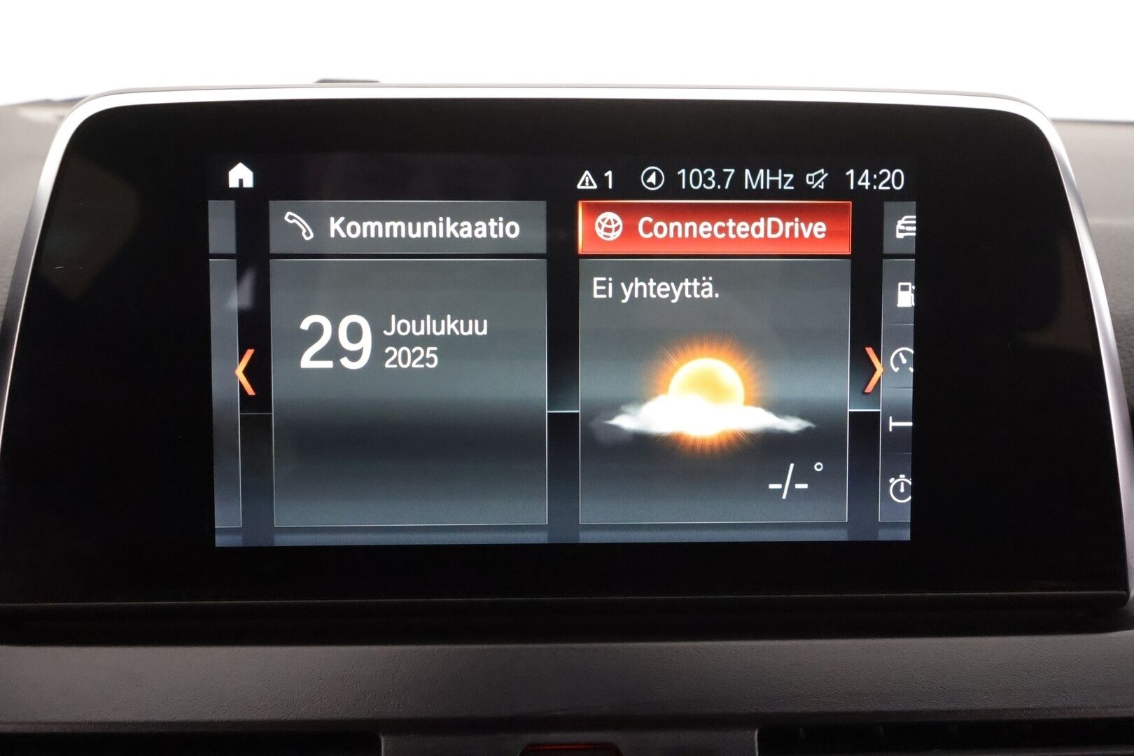 BMW 225 2019 F45 Active Tourer 225xe A Business M Sport * LED / P.Kamera / Sportnahat / Navi / Vakkari / Facelift * - 2x Latauskaapelit / Kahdet renkaat / Merkkihuollot