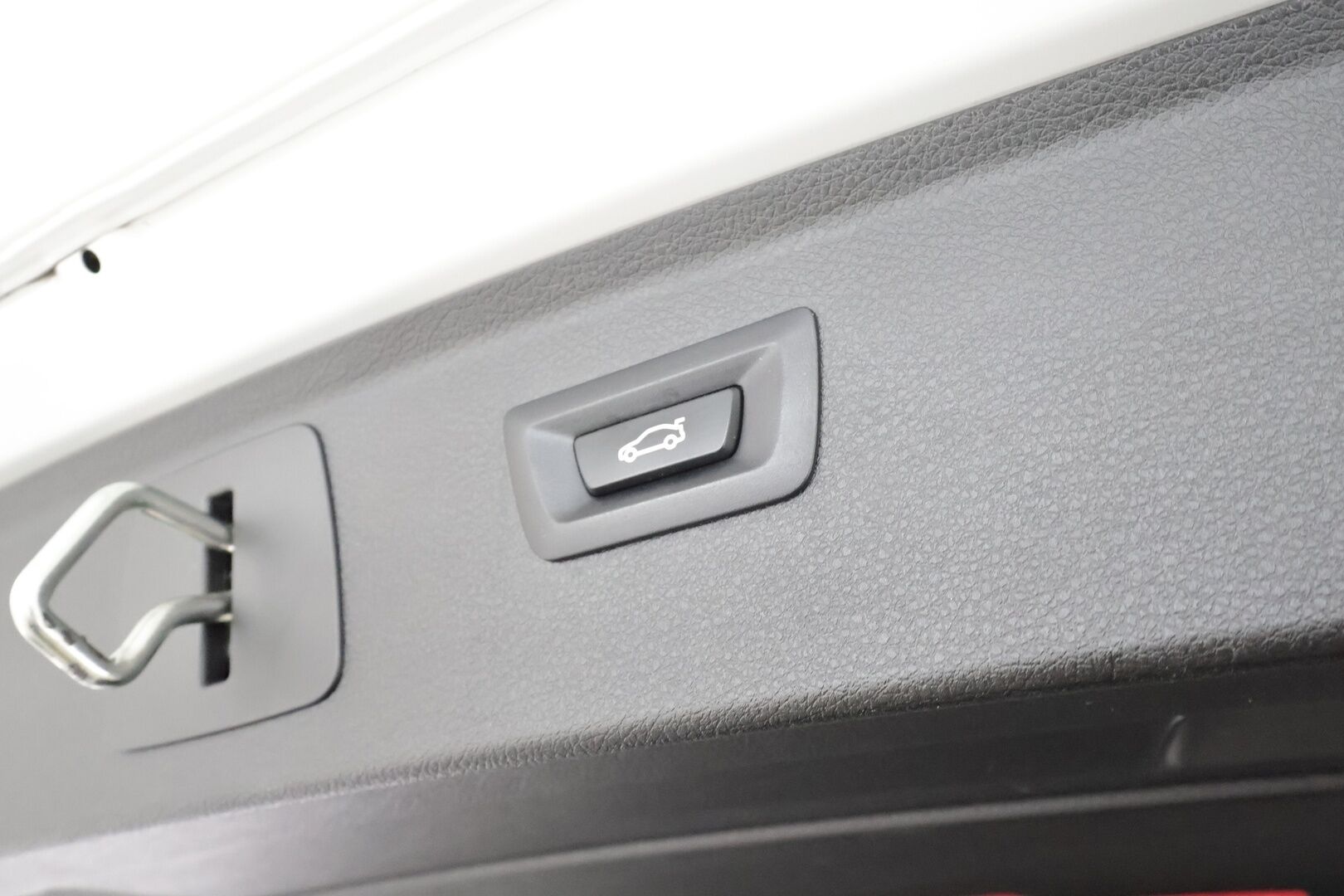 BMW 225 2019 F45 Active Tourer 225xe A Business M Sport * LED / P.Kamera / Sportnahat / Navi / Vakkari / Facelift * - 2x Latauskaapelit / Kahdet renkaat / Merkkihuollot