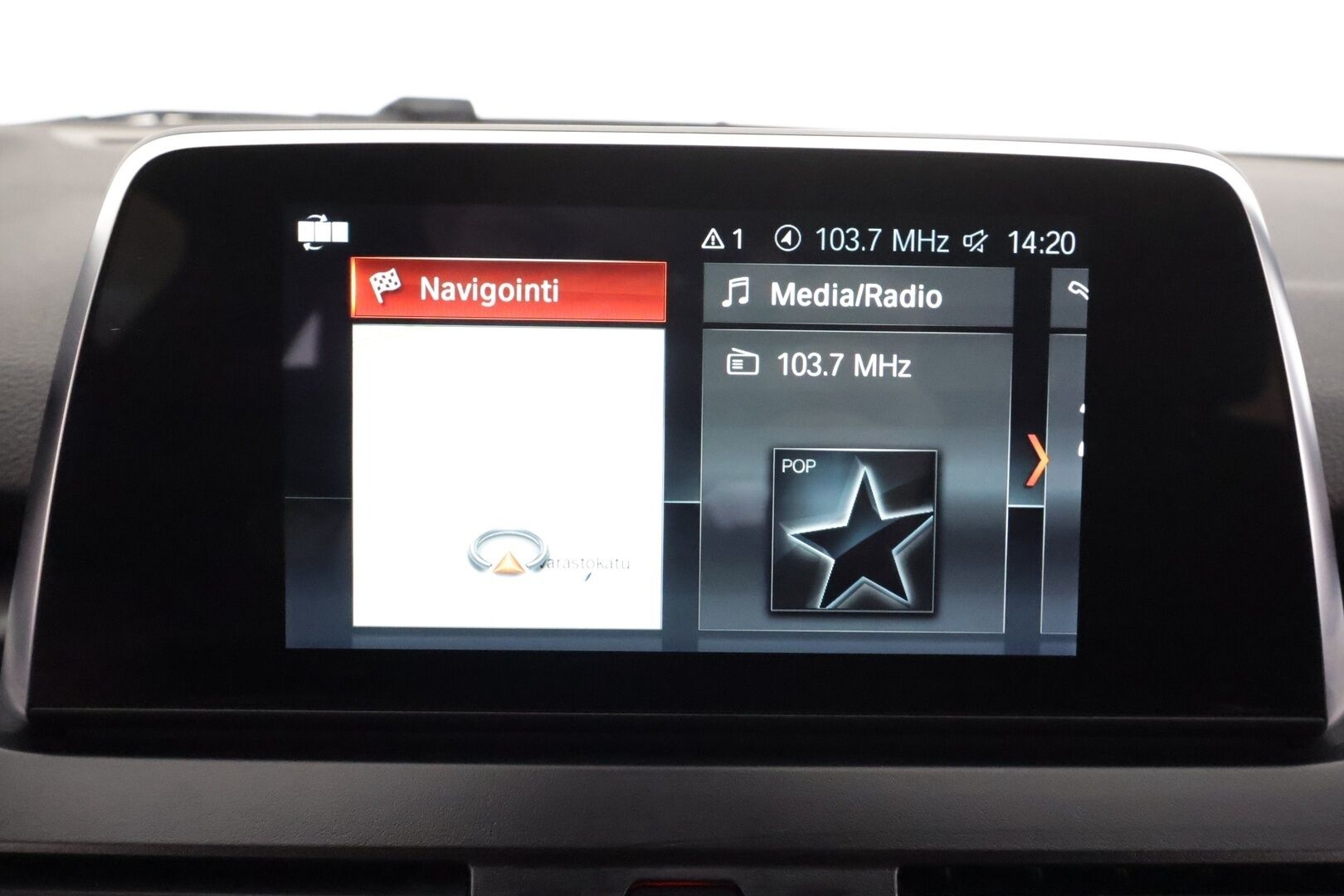 BMW 225 2019 F45 Active Tourer 225xe A Business M Sport * LED / P.Kamera / Sportnahat / Navi / Vakkari / Facelift * - 2x Latauskaapelit / Kahdet renkaat / Merkkihuollot