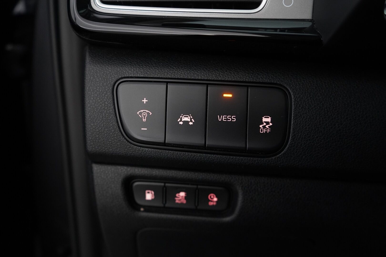 KIA NIRO PLUG-IN 2018 1,6 GDI Business Premium DCT * ACC / Nahat / Kamera / Koukku / Lohko / Keylessgo* - Kahdet renkaat / Viimeisin huolto 8 / 25 / SUPER VARUSTEET!