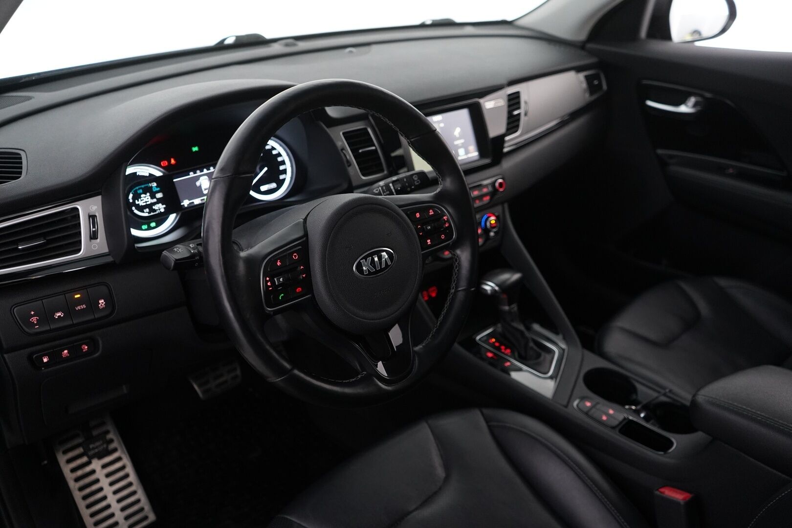 KIA NIRO PLUG-IN 2018 1,6 GDI Business Premium DCT * ACC / Nahat / Kamera / Koukku / Lohko / Keylessgo* - Kahdet renkaat / Viimeisin huolto 8 / 25 / SUPER VARUSTEET!