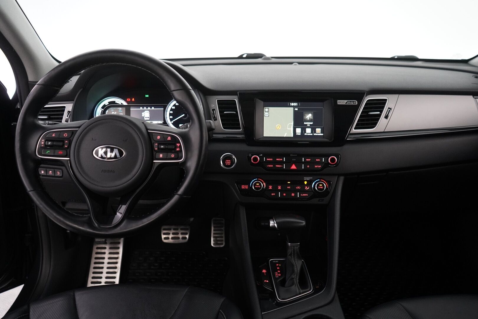 KIA NIRO PLUG-IN 2018 1,6 GDI Business Premium DCT * ACC / Nahat / Kamera / Koukku / Lohko / Keylessgo* - Kahdet renkaat / Viimeisin huolto 8 / 25 / SUPER VARUSTEET!