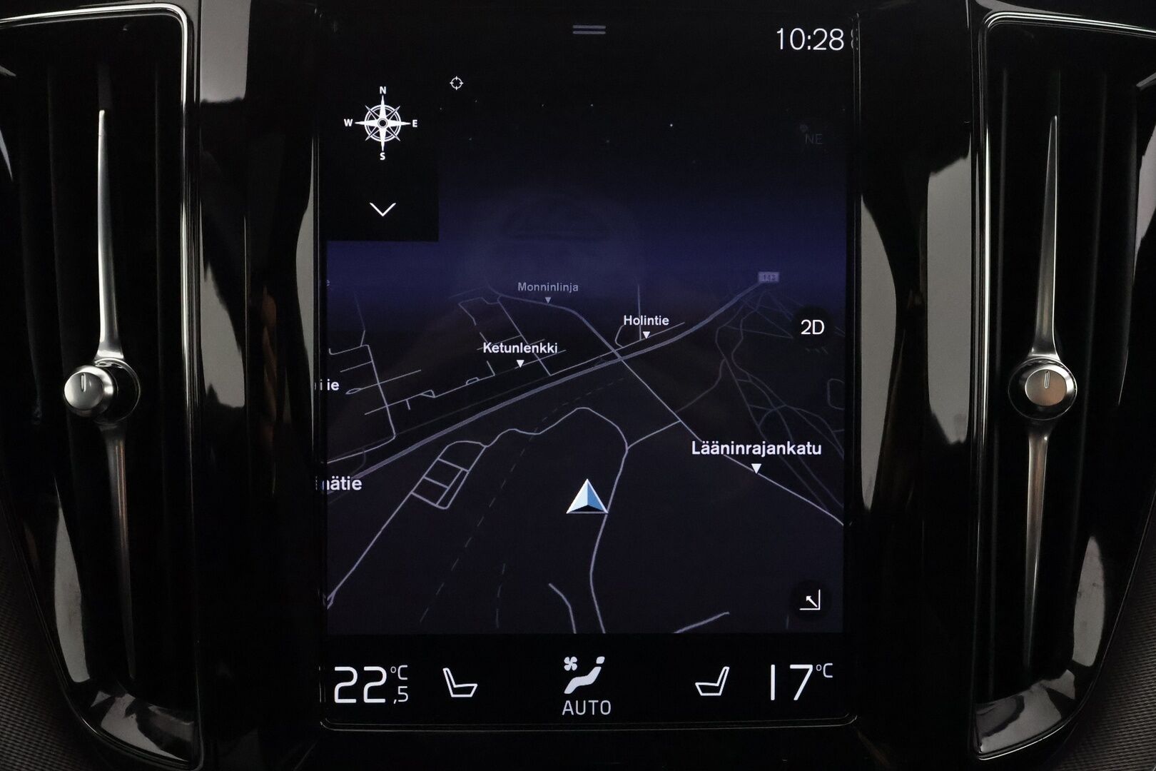 Volvo XC60 2020 T8 TwE AWD R-Design aut - | B&W | ACC | Webasto | Koukku | Panorama | Muistipenkki | Full-LED | P.kamera | Ratinlämmitys | Keyless | Apple&Android | 1.Om suomi-auto | Kahdet Renkaat |