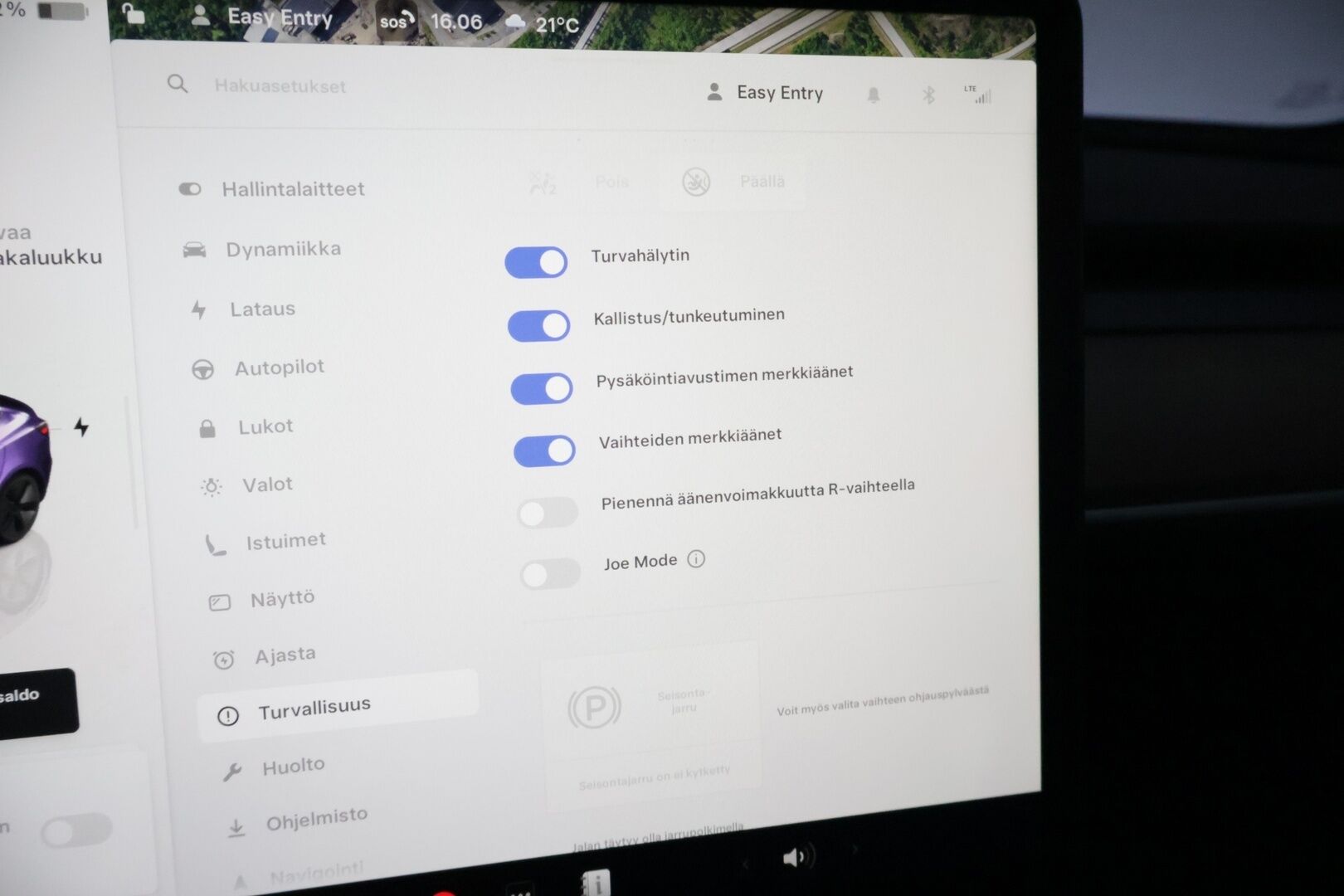 Tesla Model 3 2022 Long Range Dual Motor * Ilmalämpöpumppu / AMD Ryzen / Neliveto / 2x renkaat ja vanteet / Lämpöratti / Skähköpenkit * - * Dual Motor Long Range huippu kantamalla! / Uudemmalla AMD Ryzen prosessorilla / 2x renkaat ja vanteet / Neliveto / Hyvät varusteet *