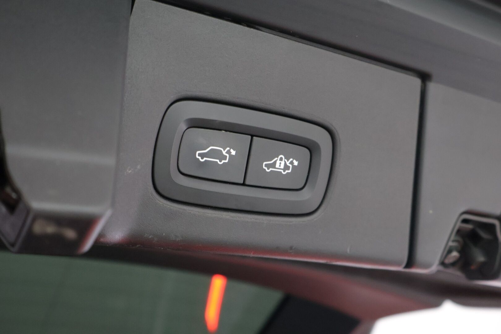 Volvo V90 2021 T6 TwE AWD R-Design aut. Facelift - 3,99 % KORKOTARJOUS TÄHÄN AUTOON - * Harman&Kardon / ACC / VOC / 360° Kamera / Koukku / Full LED / Webasto / Navi *