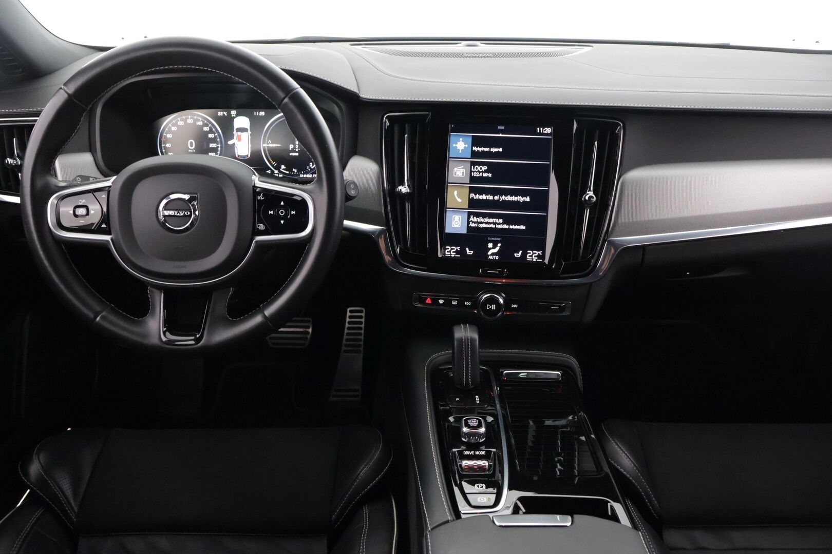 Volvo V90 2021 T6 TwE AWD R-Design aut. Facelift - 3,99 % KORKOTARJOUS TÄHÄN AUTOON - * Harman&Kardon / ACC / VOC / 360° Kamera / Koukku / Full LED / Webasto / Navi *
