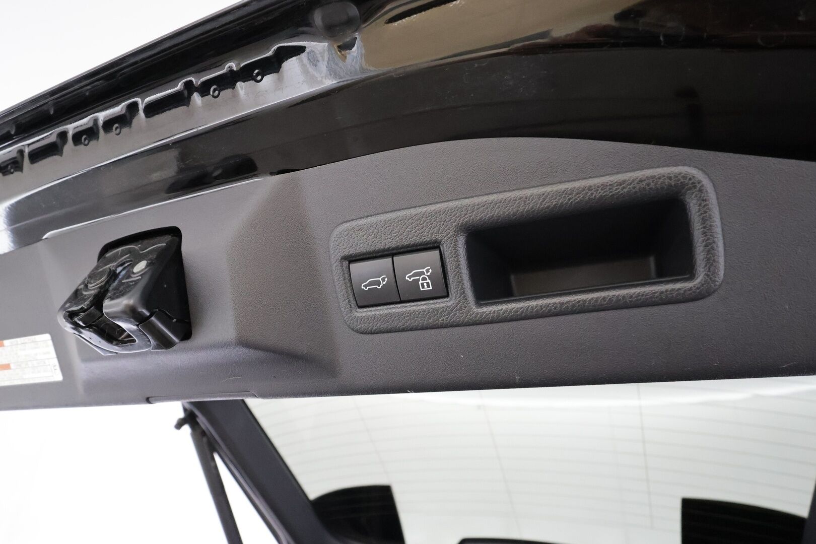 Toyota bZ4X 2023 Style AWD - | ACC | Koukku | LED | JBL | 360-Kamera | Ratinlämmitys | Sähköpenkki | Apple&Android | 1.Om Suomi-auto | Kahdet Renkaat |