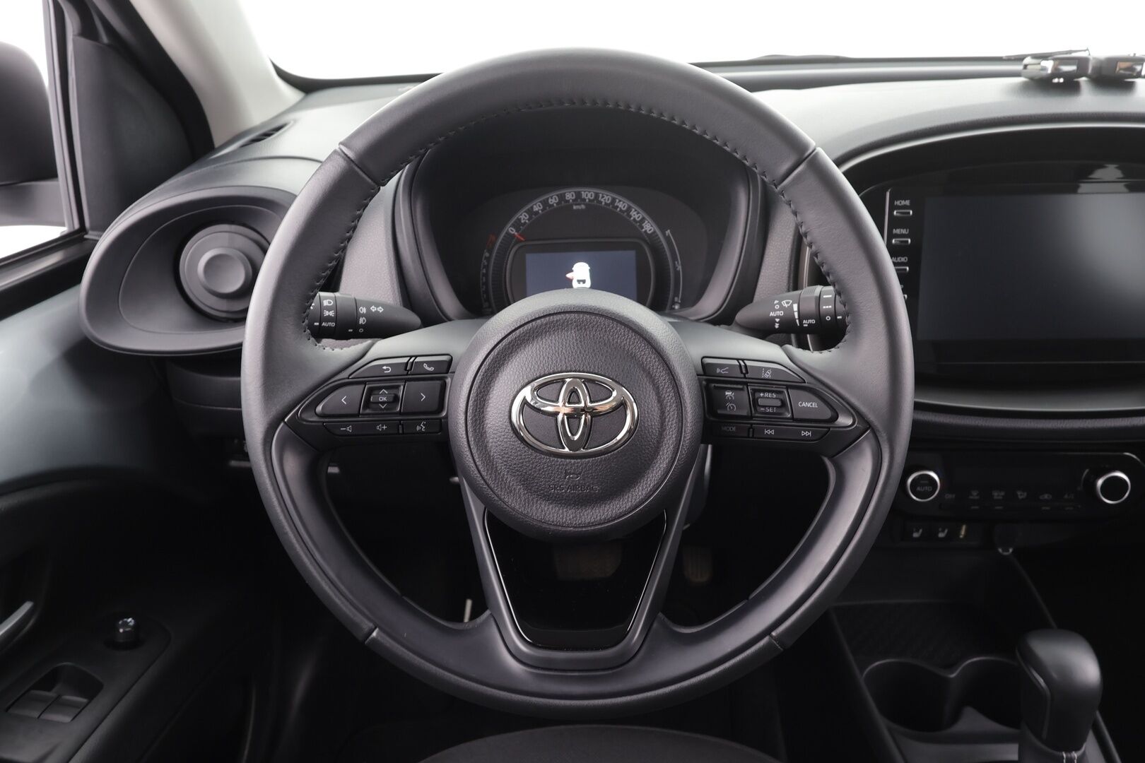 Toyota Aygo X 2023 1,0 VVT-i Play Edition Multidrive S * ACC / LED / P.Kamera / Kaistavahti / Apple&Android * - 1-om Suomi-auto / Kahdet renkaat / Merkkihuollettu!