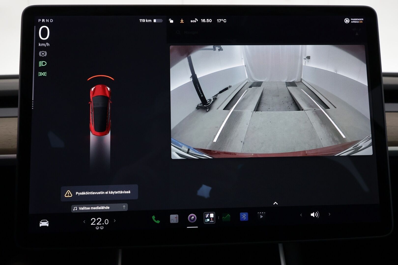 TESLA MODEL 3 2021 Standard Range Plus - | Lasikatto | ACC | Matrix-LED | P.kamera | Muistipenkki | Premium Speakers | Navi | Kaistavahti | Keyless | 2x Latauskaapelit | Kahdet renkaat |