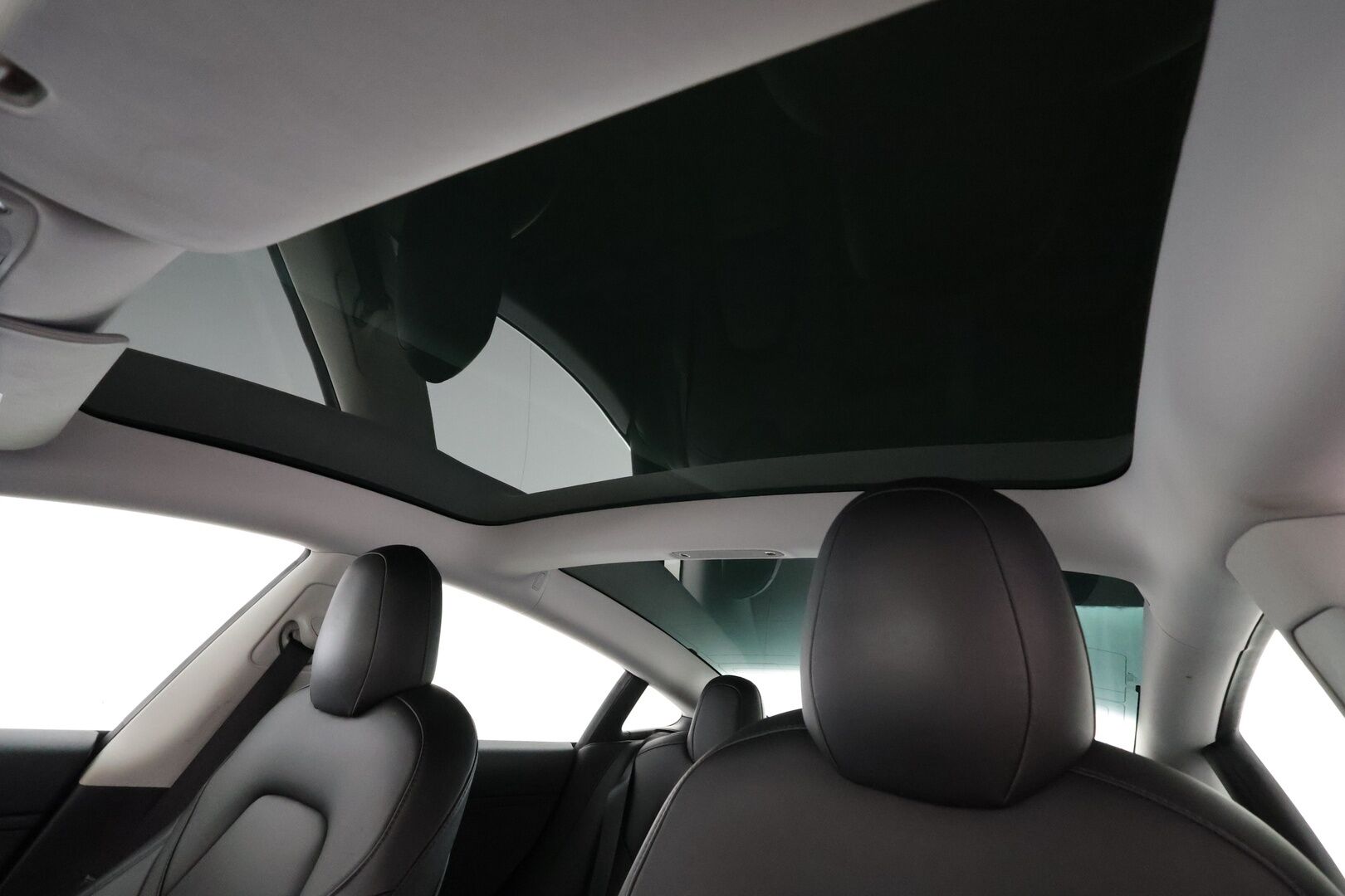 TESLA MODEL 3 2021 Standard Range Plus - | Lasikatto | ACC | Matrix-LED | P.kamera | Muistipenkki | Premium Speakers | Navi | Kaistavahti | Keyless | 2x Latauskaapelit | Kahdet renkaat |