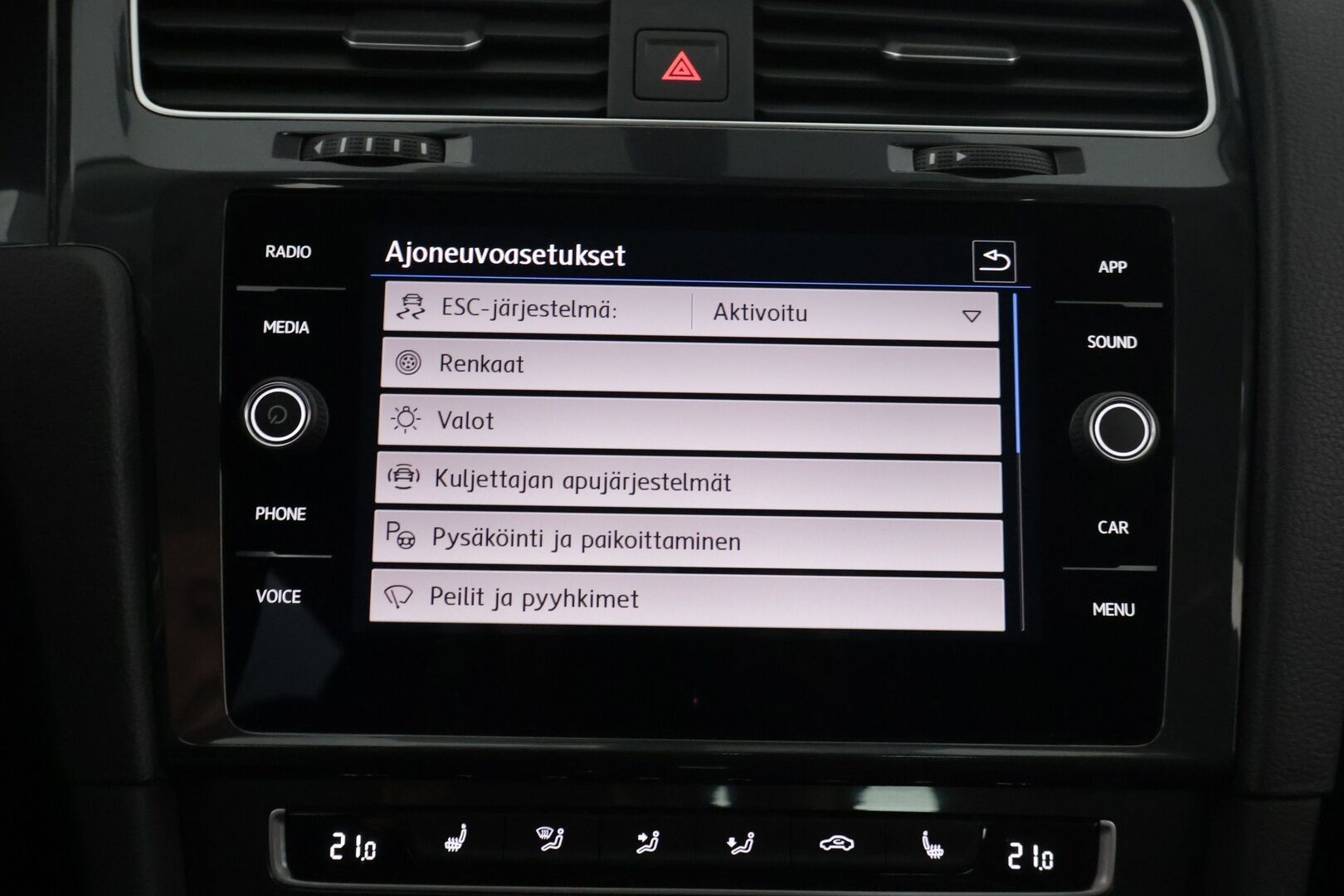 Volkswagen Golf 2019 Variant Comfortline 1,5 TGI 96 kW (130 hv) BLUEMOTION DSG-automaatti - ** Webasto / Koukku / Keyless / Kamera / APP-Connect **