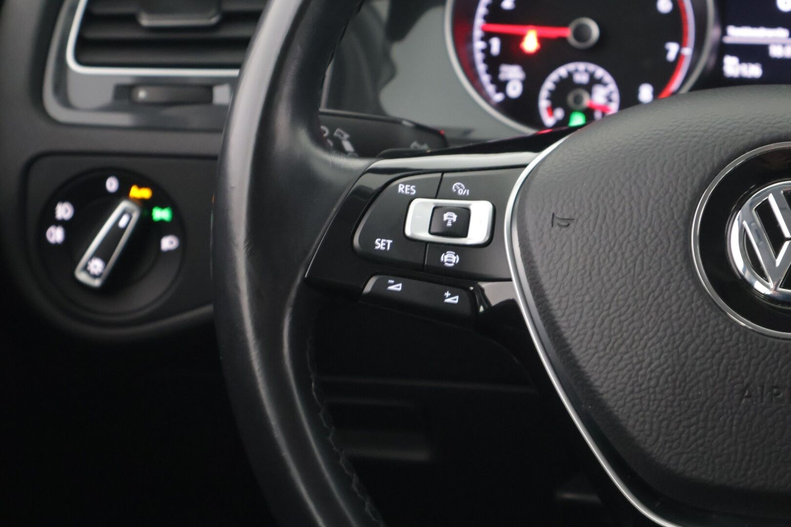 Volkswagen Golf 2019 Variant Comfortline 1,5 TGI 96 kW (130 hv) BLUEMOTION DSG-automaatti - ** Webasto / Koukku / Keyless / Kamera / APP-Connect **