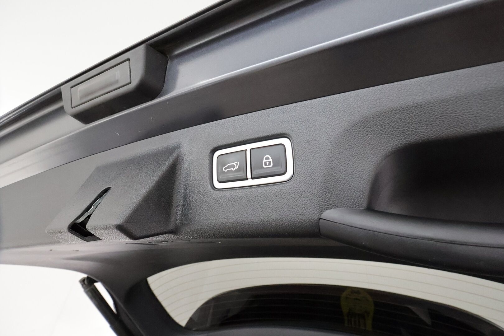 Kia Sorento 2021 1,6 T-GDI Plug-in Hybrid AWD Premium 7-Paik **Adapt.vakkari / Bose / LED / P.kamera / Nahkaverhoilu / Navi / Keyless** - 3,99 % KORKOTARJOUS TÄHÄN AUTOON - Kahdet Renkaat