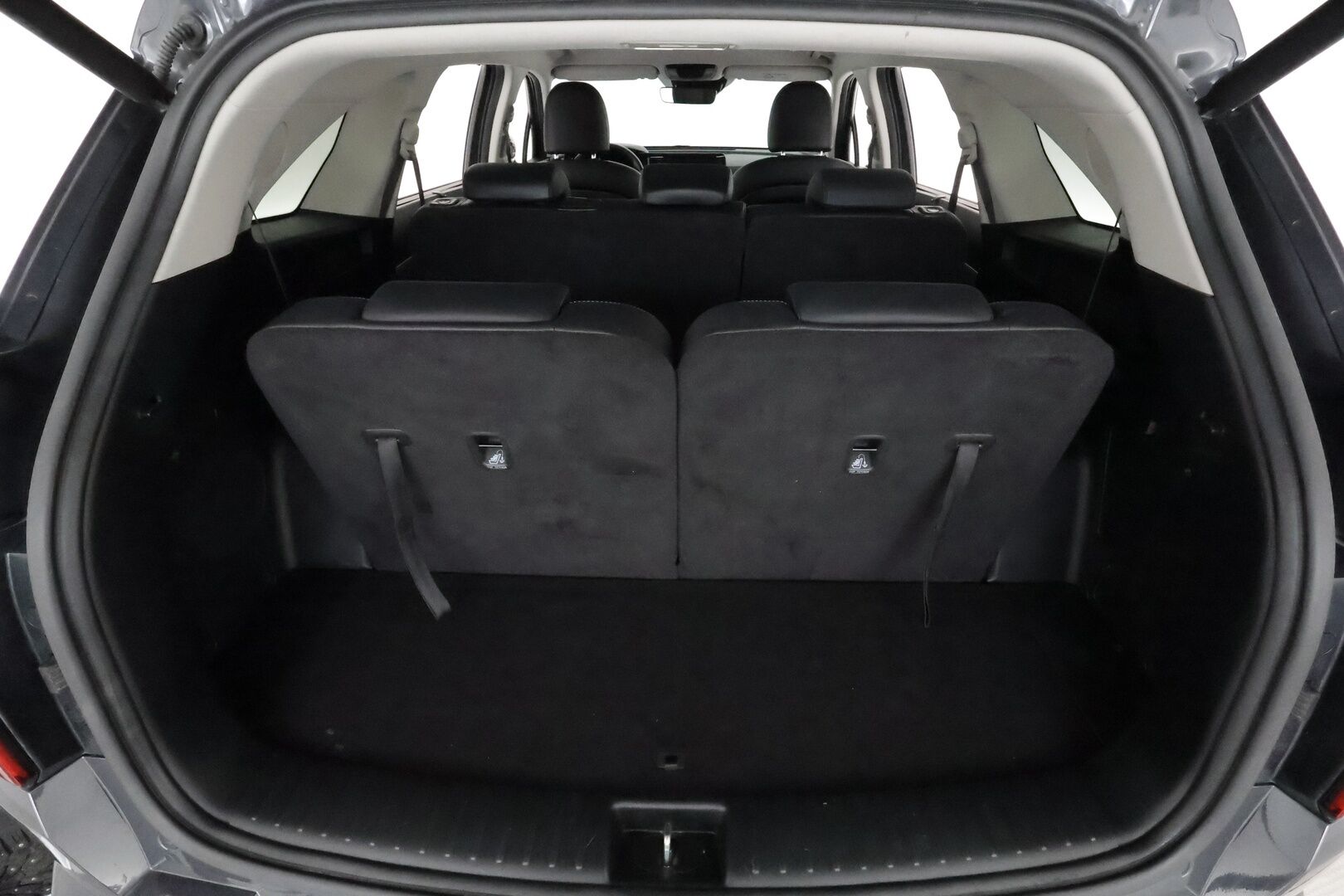 Kia Sorento 2021 1,6 T-GDI Plug-in Hybrid AWD Premium 7-Paik **Adapt.vakkari / Bose / LED / P.kamera / Nahkaverhoilu / Navi / Keyless** - 3,99 % KORKOTARJOUS TÄHÄN AUTOON - Kahdet Renkaat