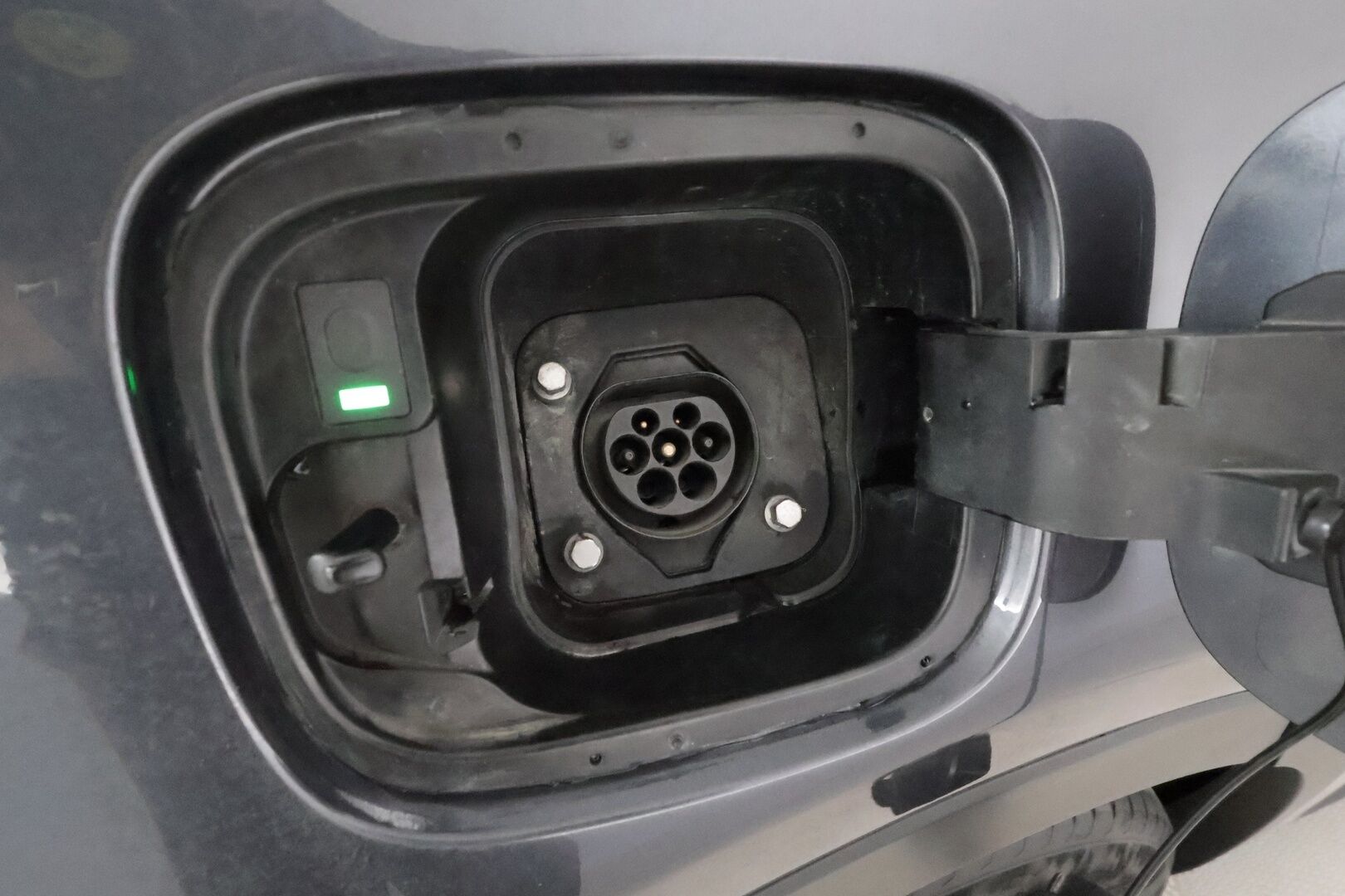 Kia Sorento 2021 1,6 T-GDI Plug-in Hybrid AWD Premium 7-Paik **Adapt.vakkari / Bose / LED / P.kamera / Nahkaverhoilu / Navi / Keyless** - 3,99 % KORKOTARJOUS TÄHÄN AUTOON - Kahdet Renkaat