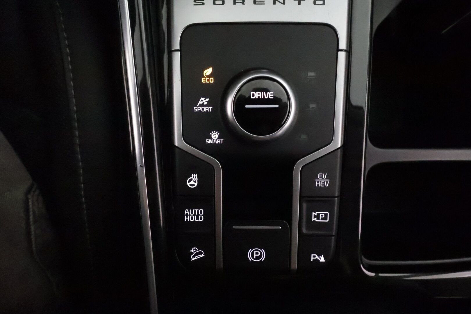 Kia Sorento 2021 1,6 T-GDI Plug-in Hybrid AWD Premium 7-Paik **Adapt.vakkari / Bose / LED / P.kamera / Nahkaverhoilu / Navi / Keyless** - 3,99 % KORKOTARJOUS TÄHÄN AUTOON - Kahdet Renkaat