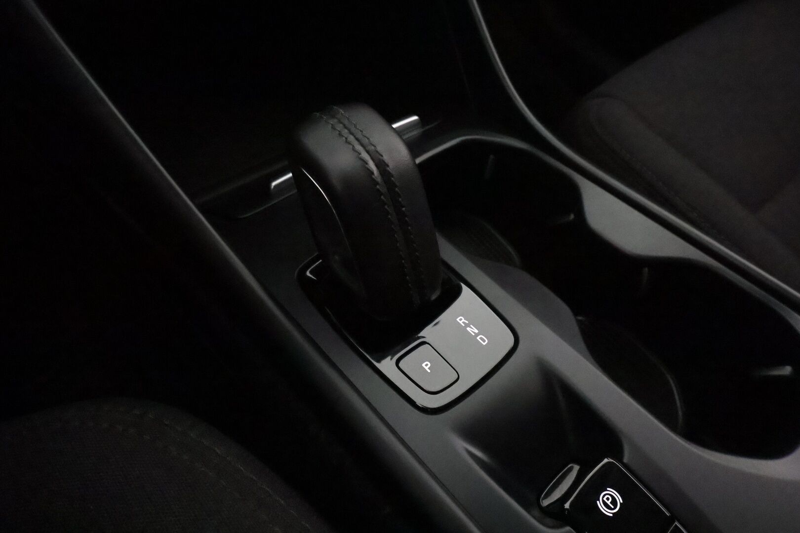 Volvo XC40 2020 T5 Twin Engine Business aut **Merkkihuollettu / Pa-lämmitin / Vakkari / P.kamera / VOC / Apple&Android / Sähköluukku** - Akku kuntotarkastettu 