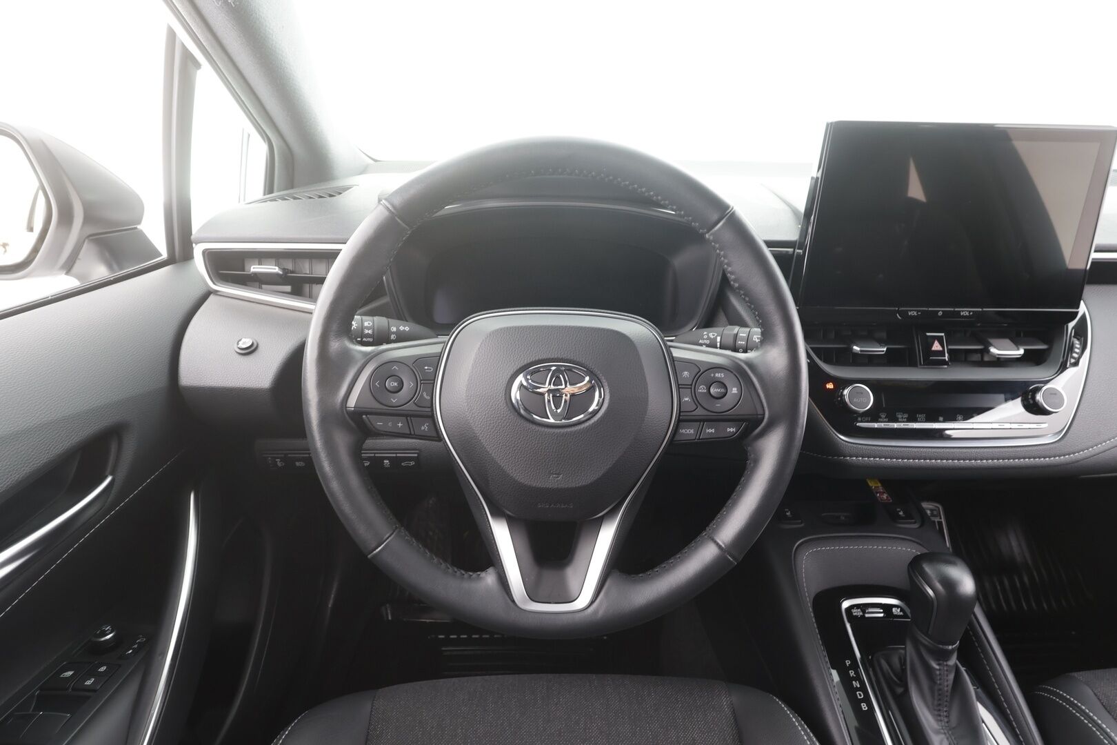 Toyota Corolla 2023 Touring Sports 1,8 Hybrid Launch Edition - | ACC | PDA | LED | Facelift | Puolinahat | P.kamera | Navi | Keyless | Lohko+sisälämmitin | Digimittaristo | Sähk. takaluukku | 1-om suomiauto | 