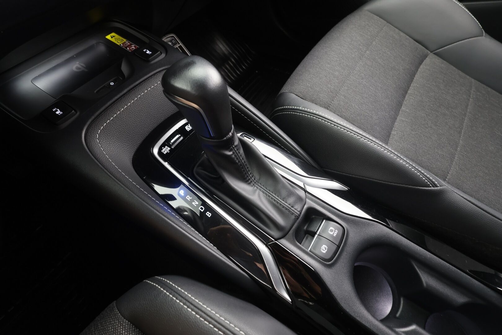 Toyota Corolla 2023 Touring Sports 1,8 Hybrid Launch Edition - | ACC | PDA | LED | Facelift | Puolinahat | P.kamera | Navi | Keyless | Lohko+sisälämmitin | Digimittaristo | Sähk. takaluukku | 1-om suomiauto | 