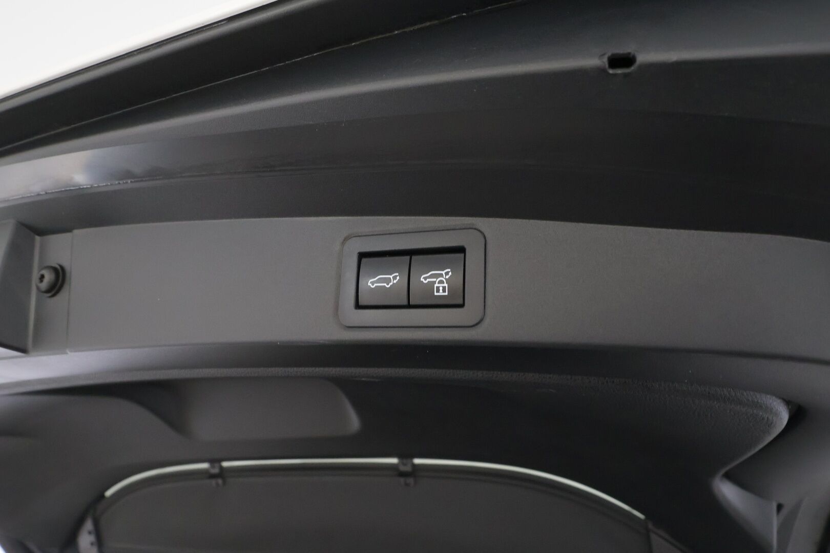 Toyota Corolla 2023 Touring Sports 1,8 Hybrid Launch Edition - | ACC | PDA | LED | Facelift | Puolinahat | P.kamera | Navi | Keyless | Lohko+sisälämmitin | Digimittaristo | Sähk. takaluukku | 1-om suomiauto | 