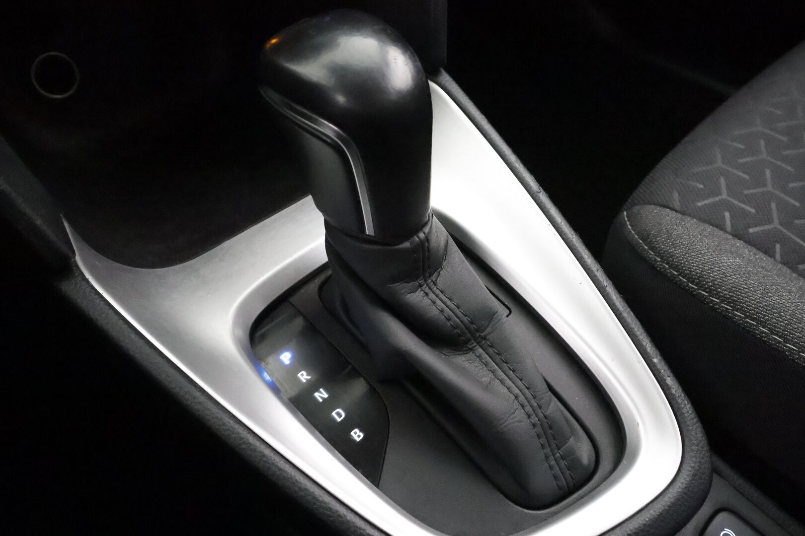 Toyota Yaris Cross 2023 1,5 Hybrid AWD-i Active Business * P.Kamera / ACC / LED-lisävalo / Kaistavahti / Apple&Android * - 1-om Suomi-auto / Kahdet renkaat