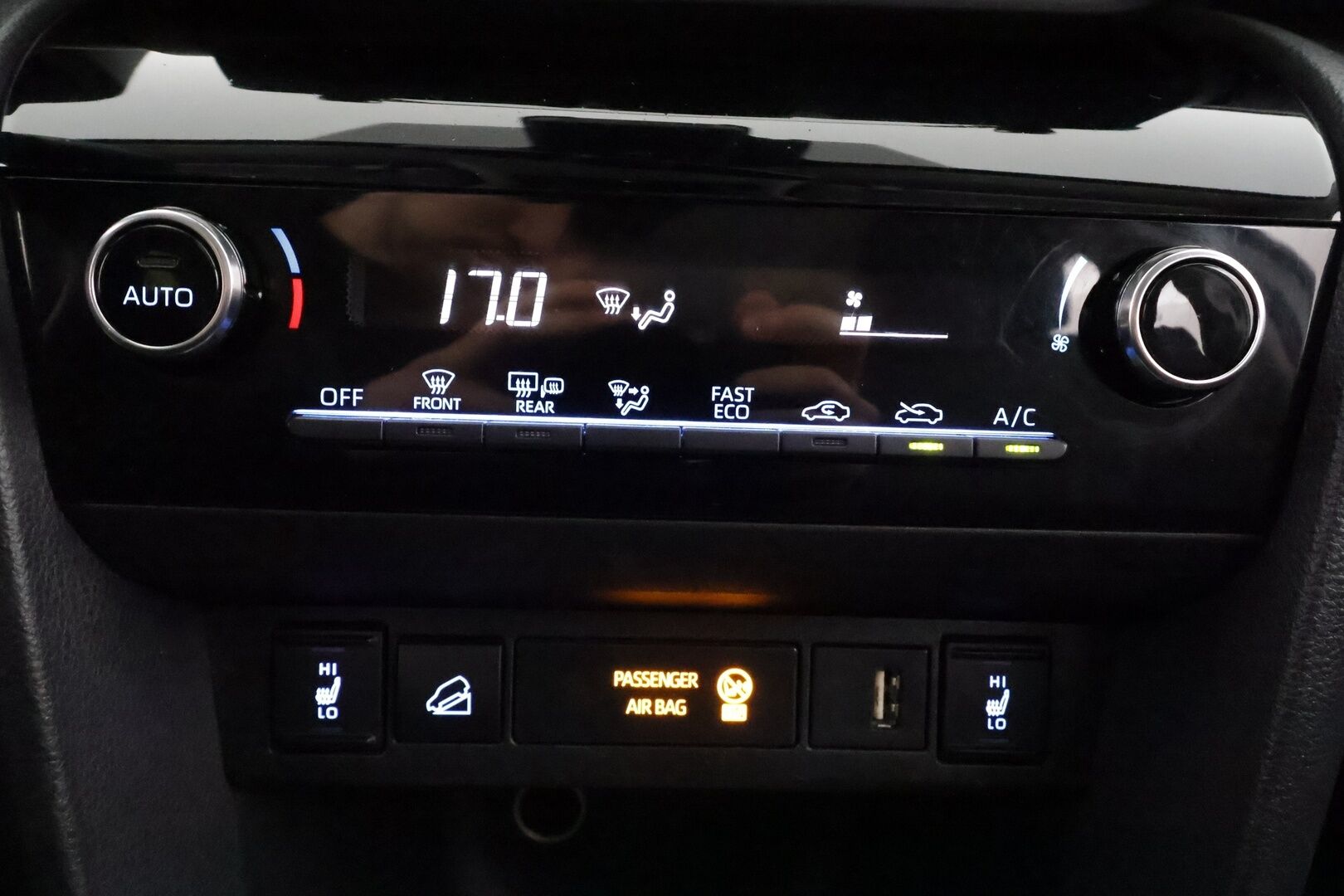 Toyota Yaris Cross 2023 1,5 Hybrid AWD-i Active Business * P.Kamera / ACC / LED-lisävalo / Kaistavahti / Apple&Android * - 1-om Suomi-auto / Kahdet renkaat