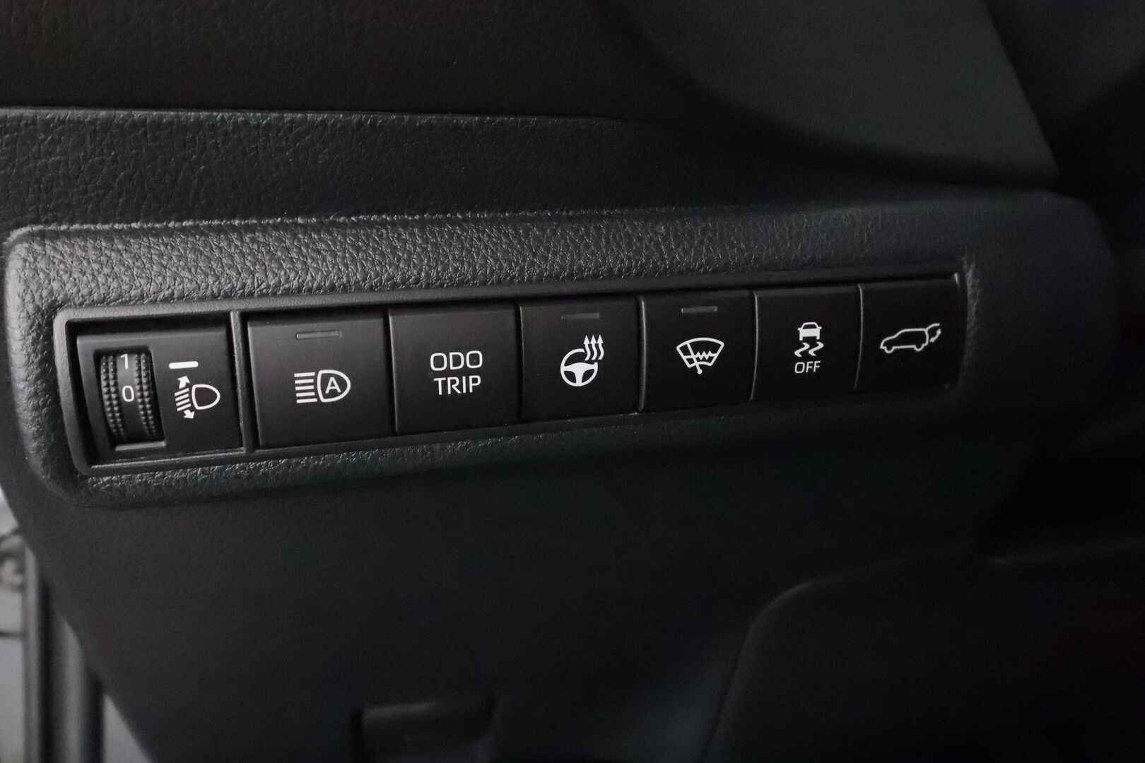 Toyota Corolla 2023 Touring Sports 2,0 Hybrid Launch Edition - | ACC | LED | P.Kamera | Sisätilanlämmitin | Kaistavahti | Keyless | Digimittaristo | Facelift | PDA | Suomi-auto | Merkkihuollot | Kahdet renkaat |