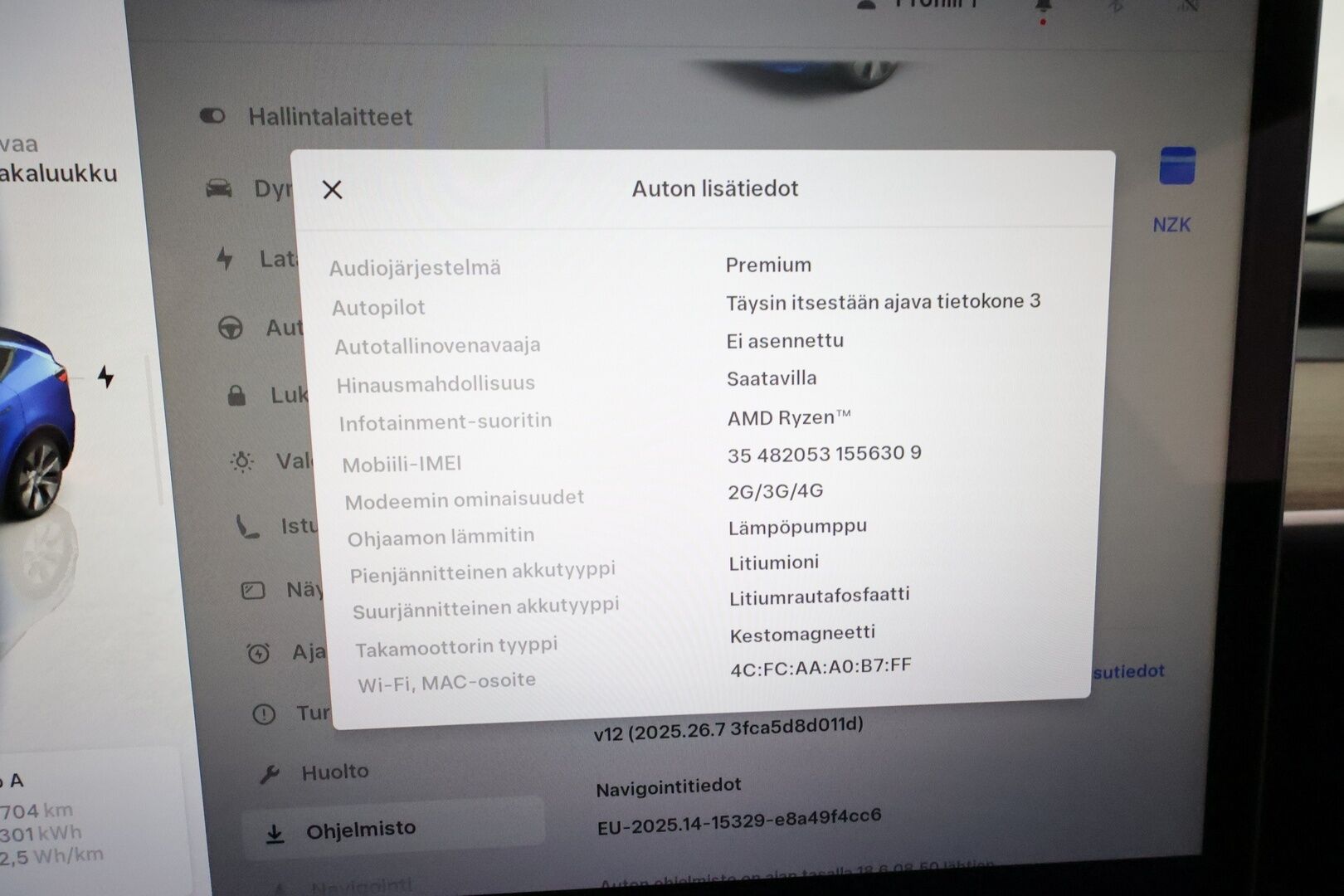 Tesla Model Y 2023 RWD **Lasikatto / ILP / Koukku / ACC / Matrix-LED / P.Kamera / Muistipenkki / Premium Audio / Navi** - 3,99 % KORKOTARJOUS TÄHÄN AUTOON 14.9. ASTI! - 1-om Suomi-auto / 2x Latauskaapelit / Kahdet Renkaat