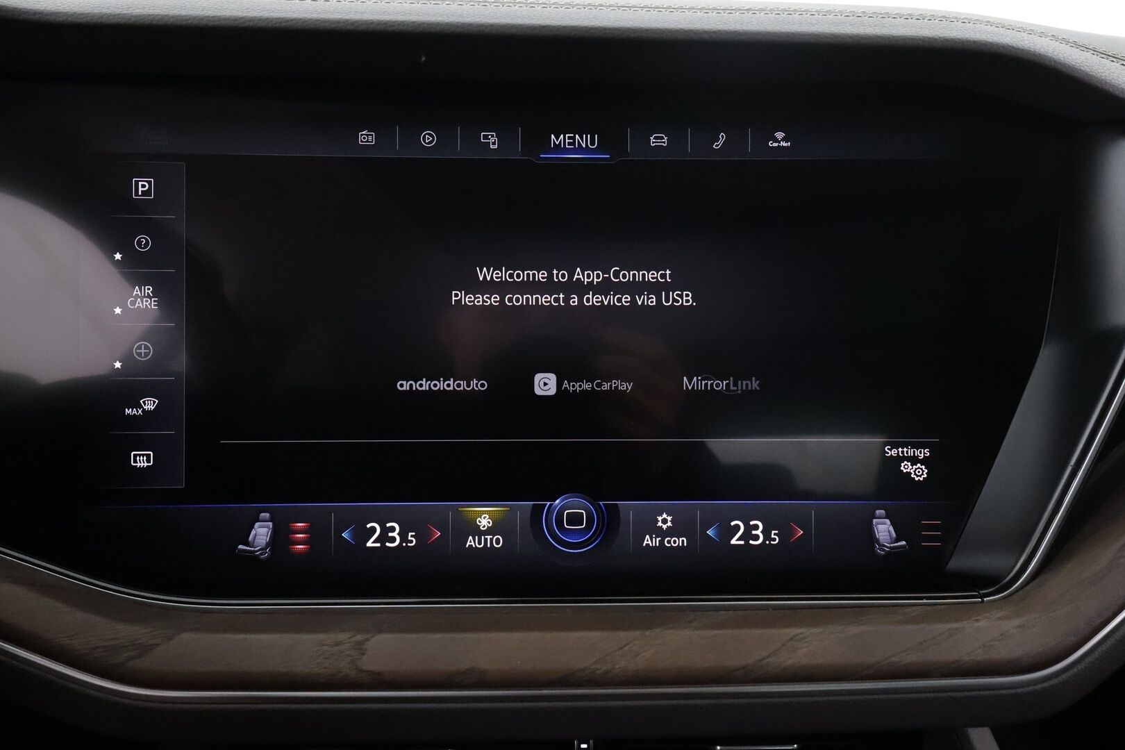 VOLKSWAGEN TOUAREG 2021 Atmosphere 3,0 V6 eHybrid 280 kW 4MOTION Tiptronic * Adapt. Cruise / Panorama / Kamera / Koukku / Sähköiset Comfort Nahkapenkit * - 3,99 % KORKOTARJOUS TÄHÄN AUTOON - * Haluttu harvinainen väri! / 2x renkaat / Apple&Android*