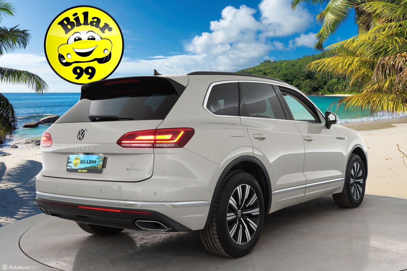 VOLKSWAGEN TOUAREG 2021 Atmosphere 3,0 V6 eHybrid 280 kW 4MOTION Tiptronic * Adapt. Cruise / Panorama / Kamera / Koukku / Sähköiset Comfort Nahkapenkit * - 3,99 % KORKOTARJOUS TÄHÄN AUTOON - * Haluttu harvinainen väri! / 2x renkaat / Apple&Android*