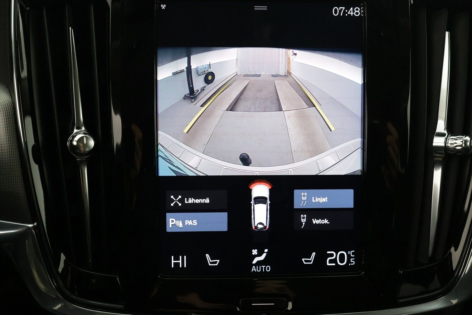 Volvo V90 CROSS COUNTRY 2021 D4 AWD Advanced Aut - 3,99 % KORKOTARJOUS TÄHÄN AUTOON - Adapt.Vakkari / Muistipenkki / Kamera / Koukku / P-Lämmitin / Puolinahat / 2x Alut 