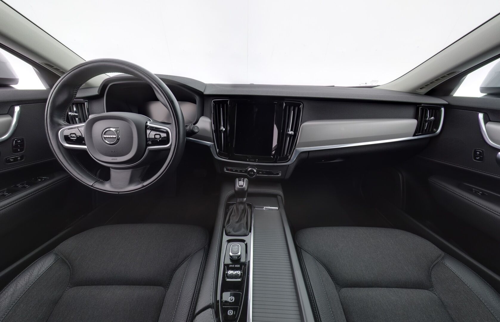 Volvo V90 CROSS COUNTRY 2021 D4 AWD Advanced Aut - 3,99 % KORKOTARJOUS TÄHÄN AUTOON - Adapt.Vakkari / Muistipenkki / Kamera / Koukku / P-Lämmitin / Puolinahat / 2x Alut 